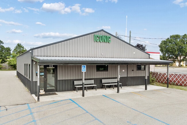 More details for 126 S West St, Lowell, MI - Retail for Auction