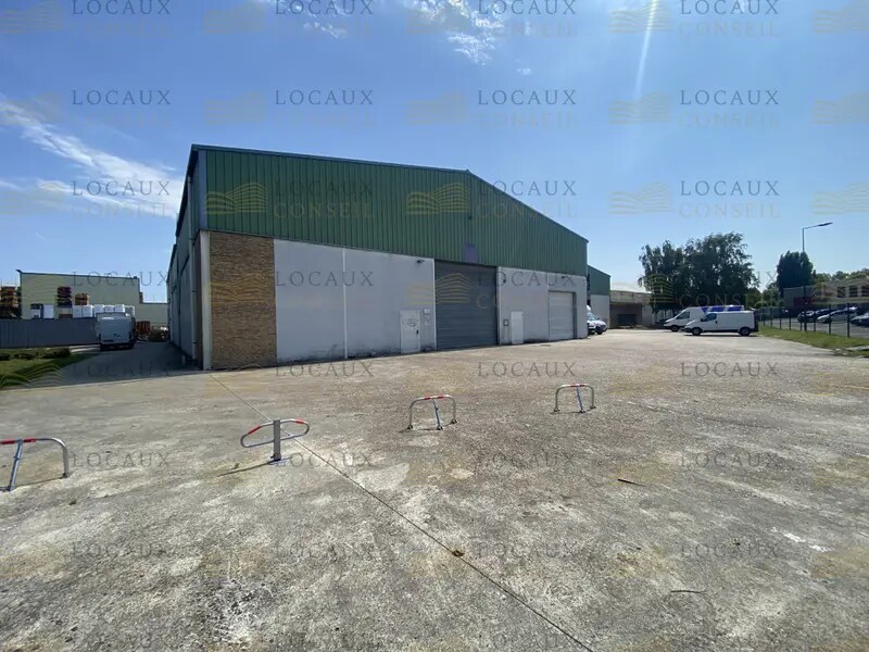 12 Rue Boris Vian, Saint-Ouen-l'Aumône to rent Primary Photo- Image 1 of 4