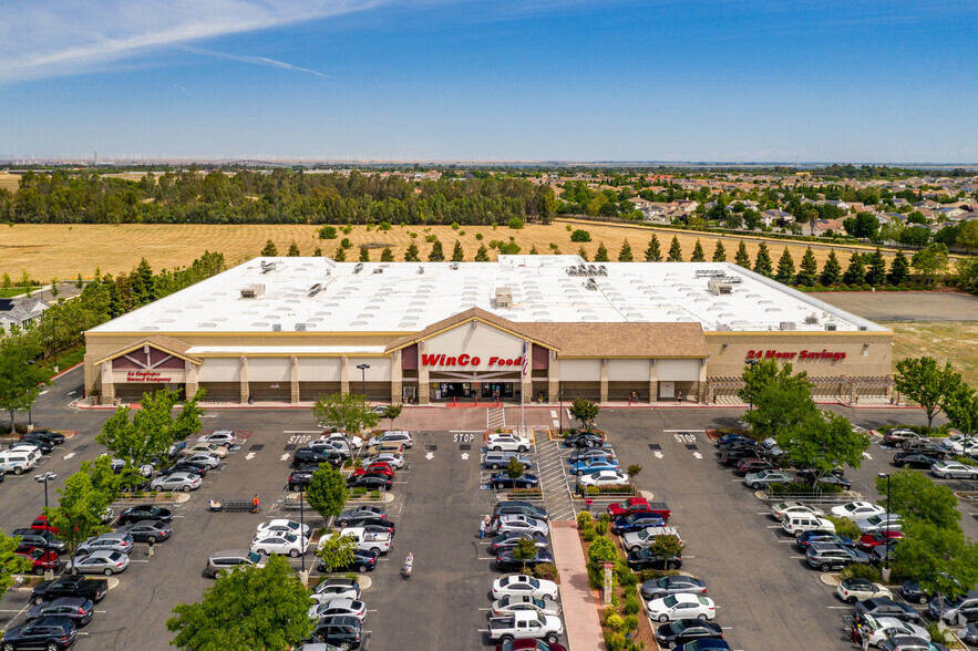 6660-6730 Lone Tree Way, Brentwood, CA for rent - Primary Photo - Image 3 of 9