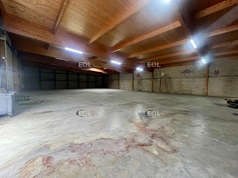 Light Industrial in Villeneuve-sous-Dammartin for sale - Interior Photo - Image 2 of 6