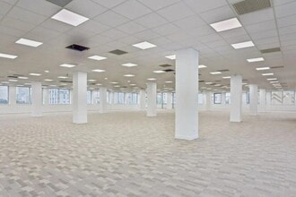 55 Avenue Des Champs Pierreux, Nanterre to rent Interior Photo- Image 1 of 2