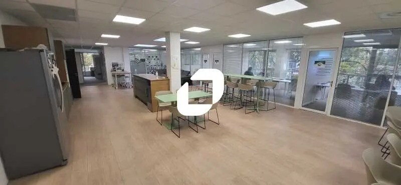 Office in Pessac to rent - Interior Photo - Image 3 of 11