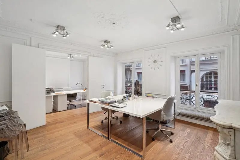 Location Bureaux 98 m² - Photo 1