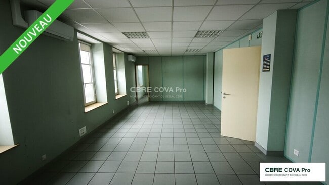 Location Bureaux 100 m² à 230 m²