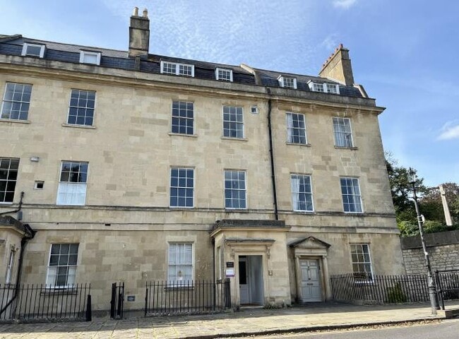 More details for 2 Queens Para, Bath - Office to Rent