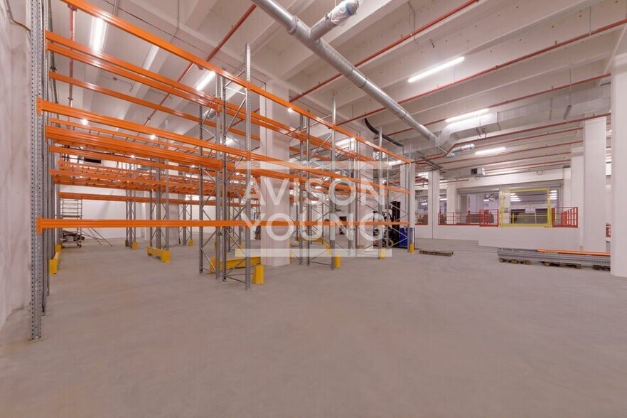 Industrial in Paris to rent - Construction Photo - Image 3 of 6