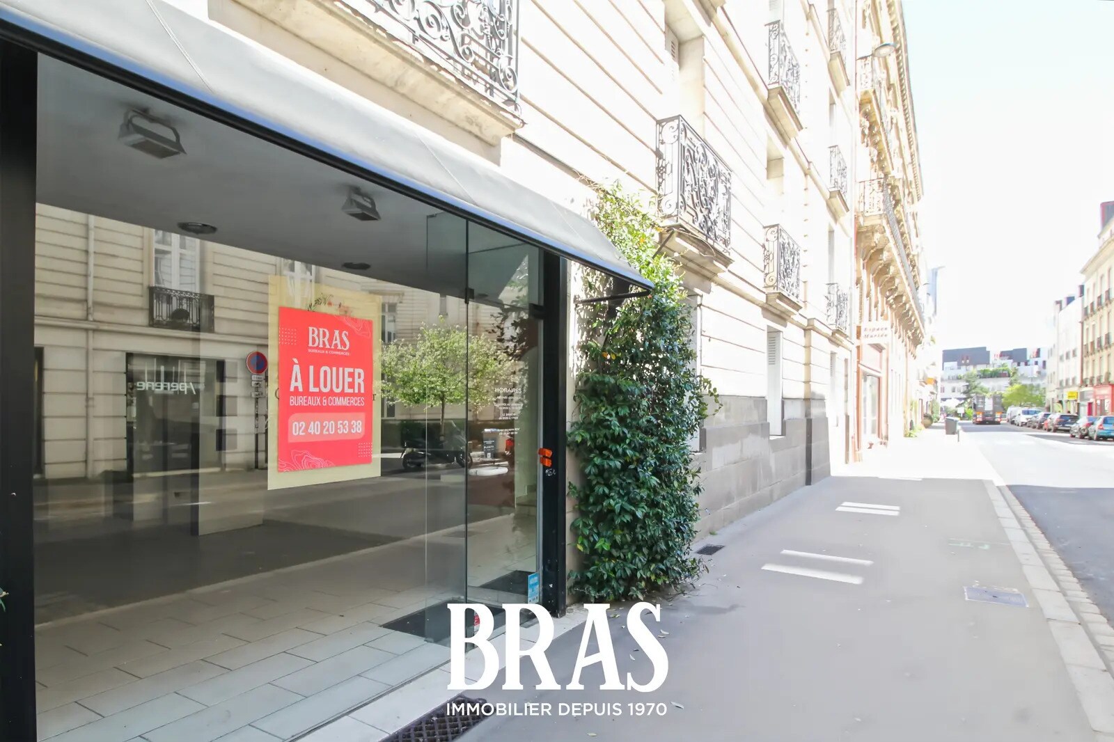 Retail in Nantes to rent Building Photo- Image 1 of 6