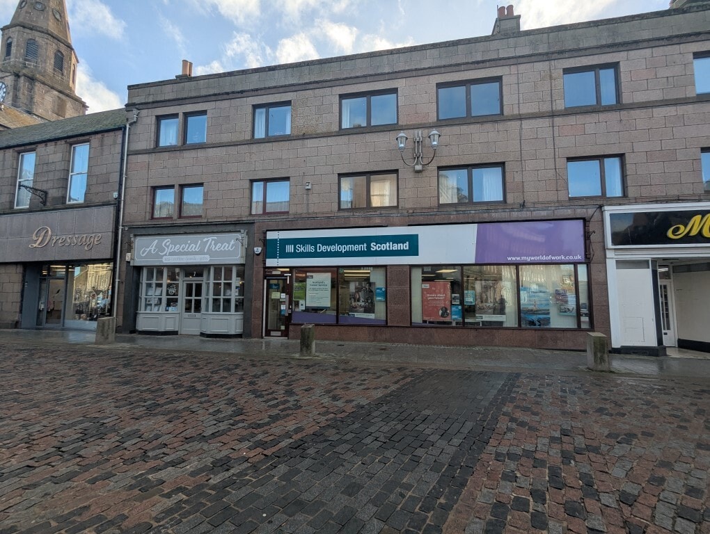 7A-9 Marischal St, Peterhead to rent Building Photo- Image 1 of 2