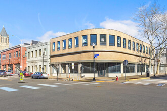 200 N Highland Ave, Pittsburgh, PA for rent Building Photo- Image 1 of 11