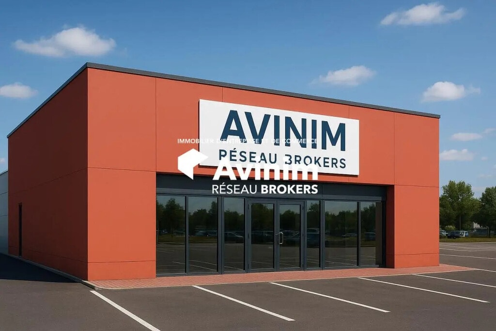 Location Commerce 1 200 m² - Photo 1