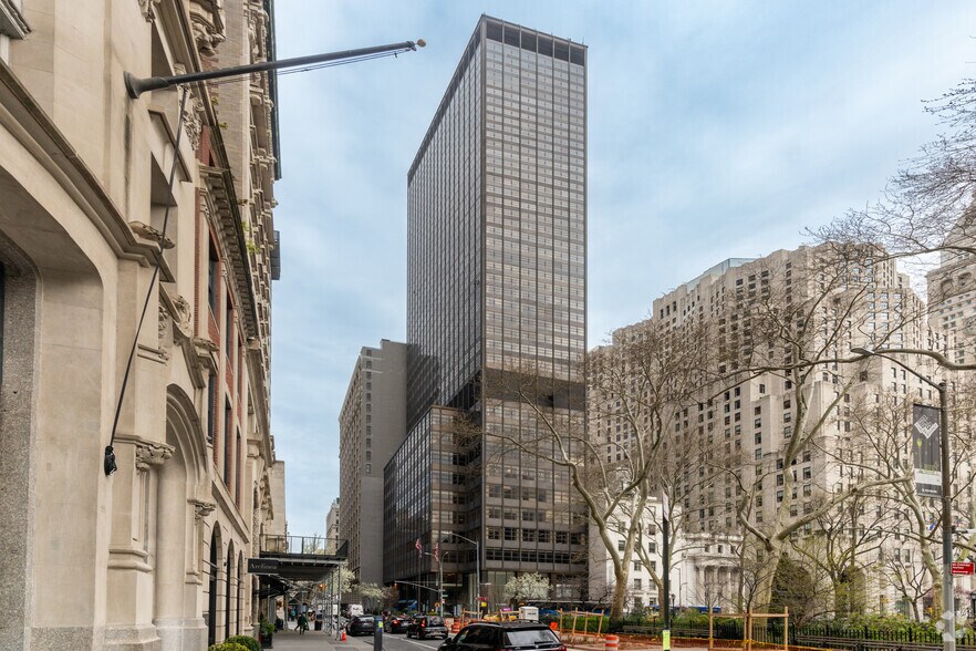 41 Madison Ave, New York, NY for rent - Building Photo - Image 1 of 15