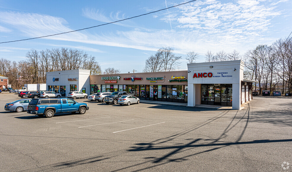 236-246 Route 9W, West Haverstraw, NY for sale - Primary Photo - Image 1 of 1