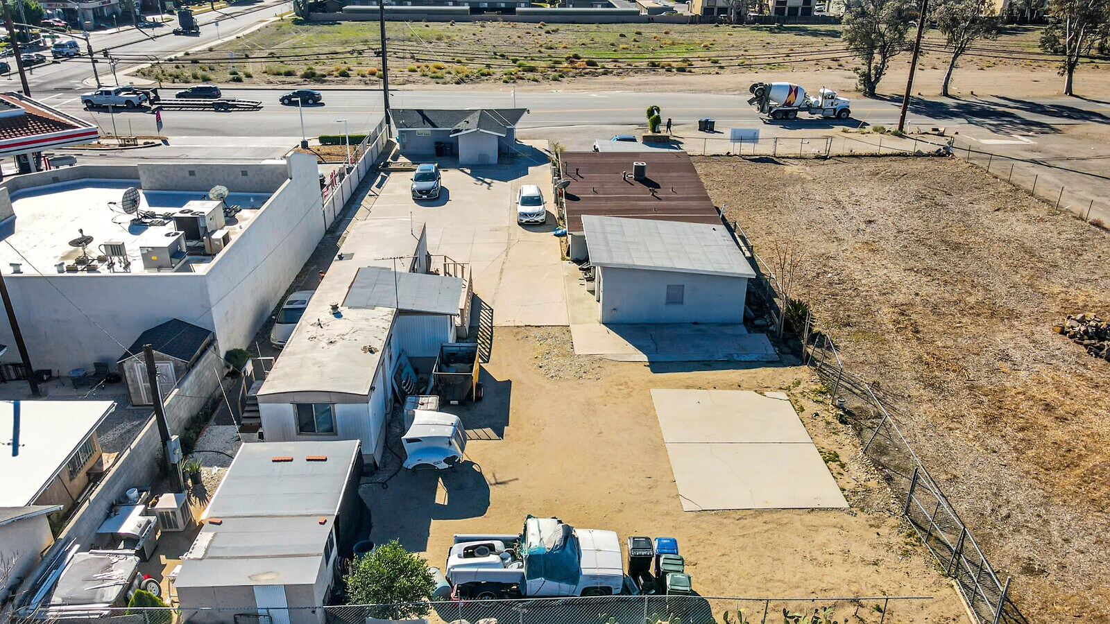 16072 Arrow Blvd, Fontana 92335 UK