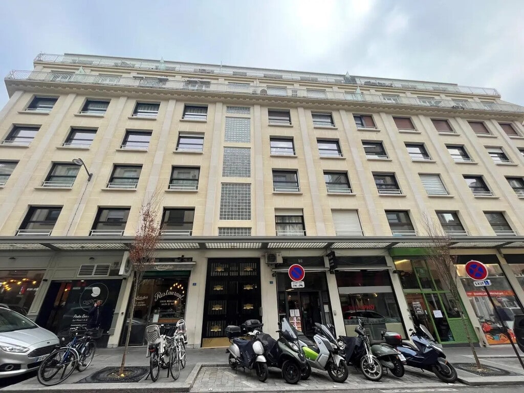 Location Bureaux 33 m² - Photo 1