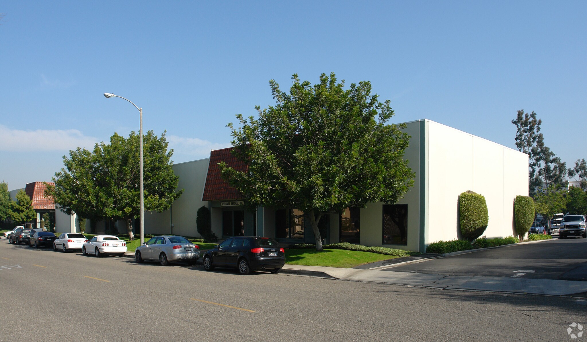 10934-10940 Portal Dr, Los Alamitos, CA to rent Primary Photo- Image 1 of 10