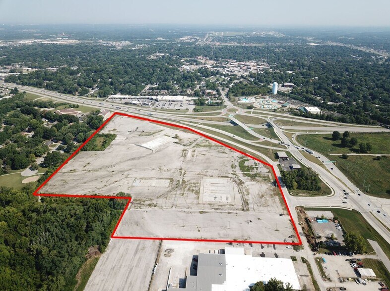 101 SW Oldham Pky, Lees Summit 64081 UK