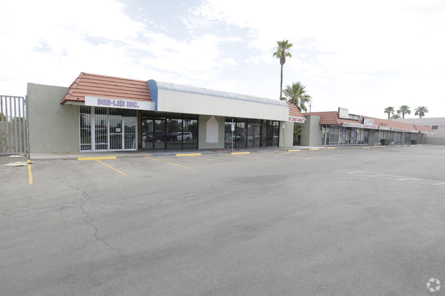 602-614 E Sahara Ave, Las Vegas, NV for sale - Primary Photo - Image 1 of 17