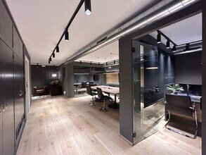 Office in Sabadell, Barcelona to rent Interior Photo- Image 2 of 21
