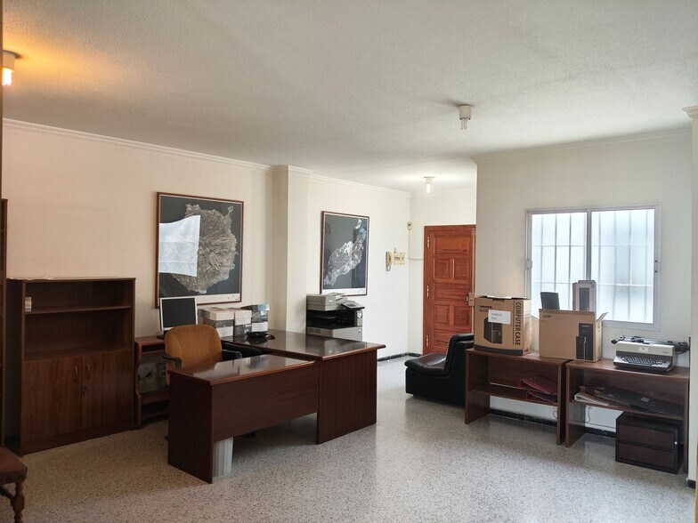 Plaza de Santa Isabel, 1, Las Palmas de Gran Canaria, Las Palmas to rent - Interior Photo - Image 2 of 18