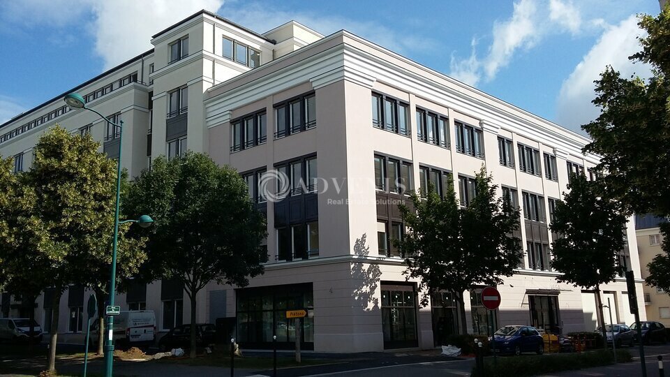 Office in Chessy to rent - Building Photo - Image 2 of 6