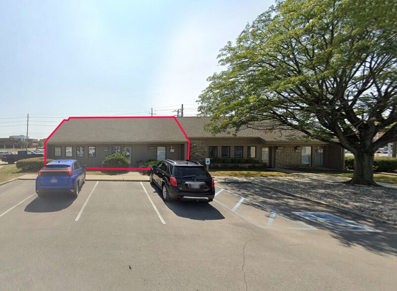 8202 Clearvista Pky, Indianapolis, IN to rent - Building Photo - Image 2 of 4