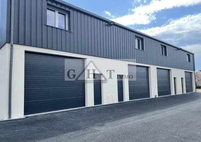 Location Entrepôt 95 m² - Photo 1