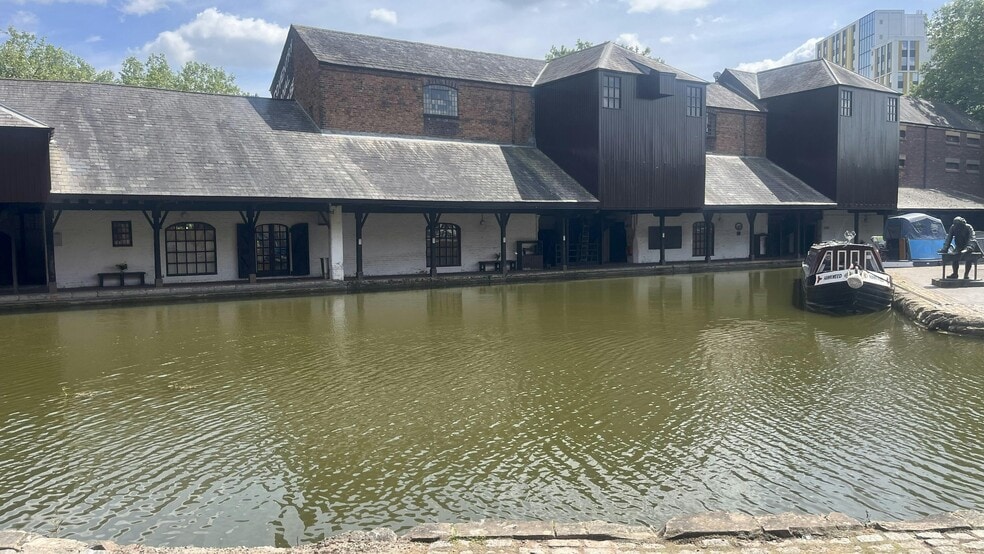 St Nicholas St, Coventry to rent - Building Photo - Image 1 of 21