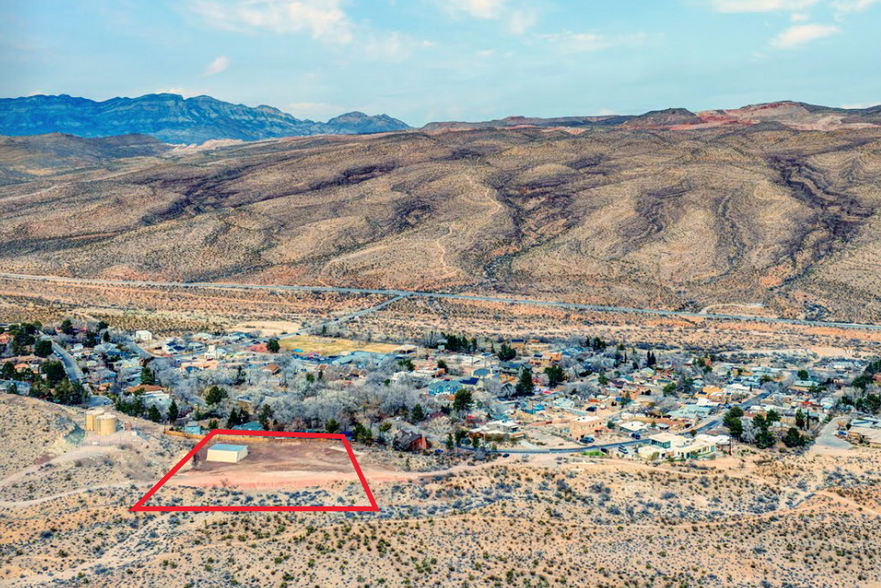 100 Spanish Trail, Blue Diamond, NV for sale - Primary Photo - Image 1 of 5