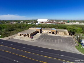 1701 E State Highway 97, Jourdanton, TX for rent Building Photo- Image 1 of 10