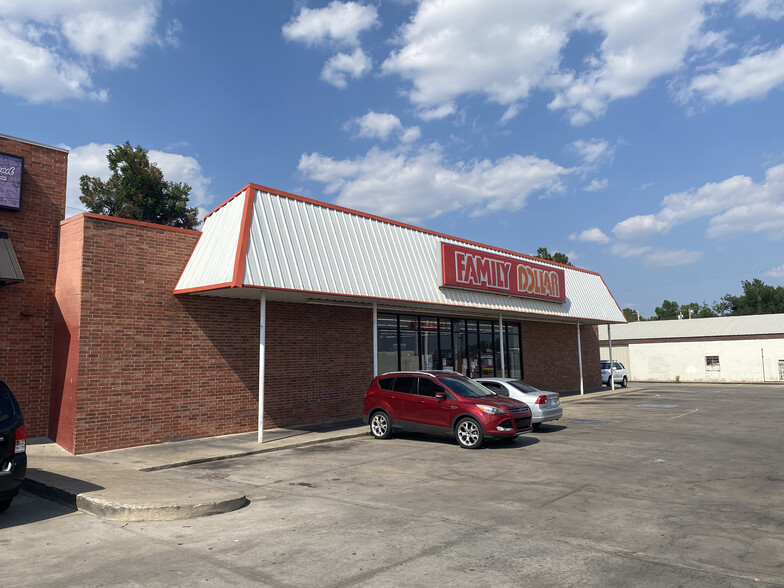 2809 NW 10th St, Oklahoma City, OK for rent - Building Photo - Image 3 of 5