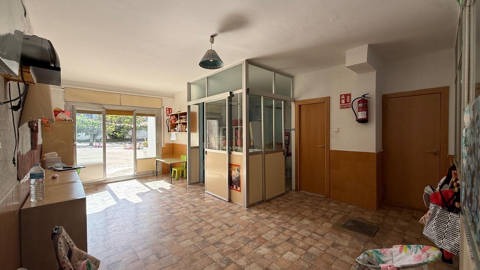 Retail in Santa Coloma de Gramenet, Barcelona to rent Interior Photo- Image 1 of 20