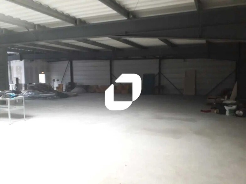 Office in Bordeaux to rent - Interior Photo - Image 2 of 4