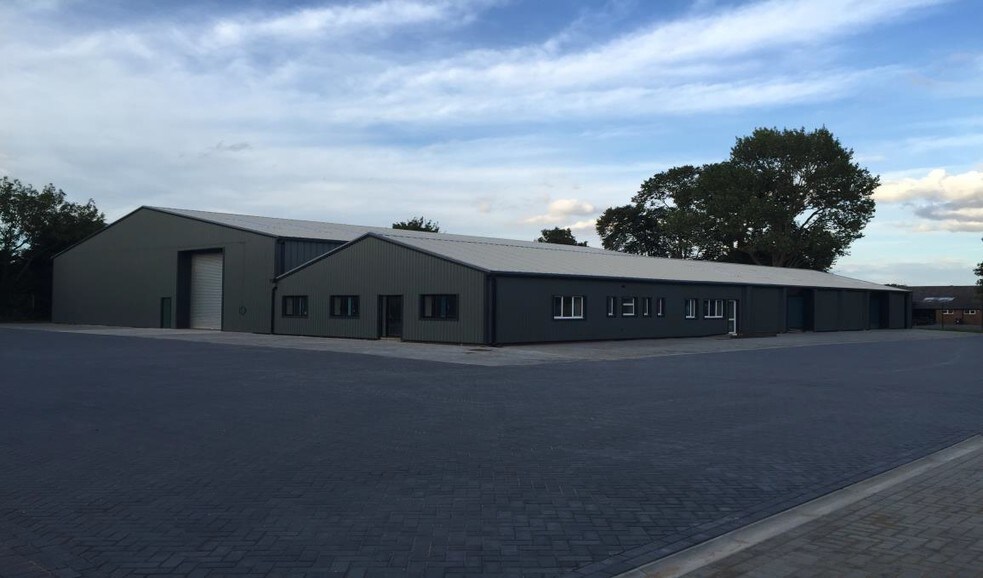 Trent Rd, Grantham for sale - Primary Photo - Image 1 of 1