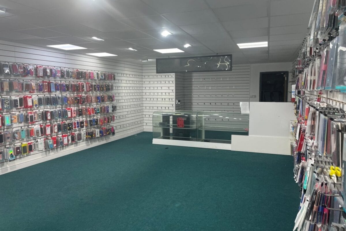 72 High St, Exeter to rent Interior Photo- Image 1 of 2