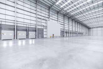 Severn Rd, Bristol to rent Interior Photo- Image 1 of 2