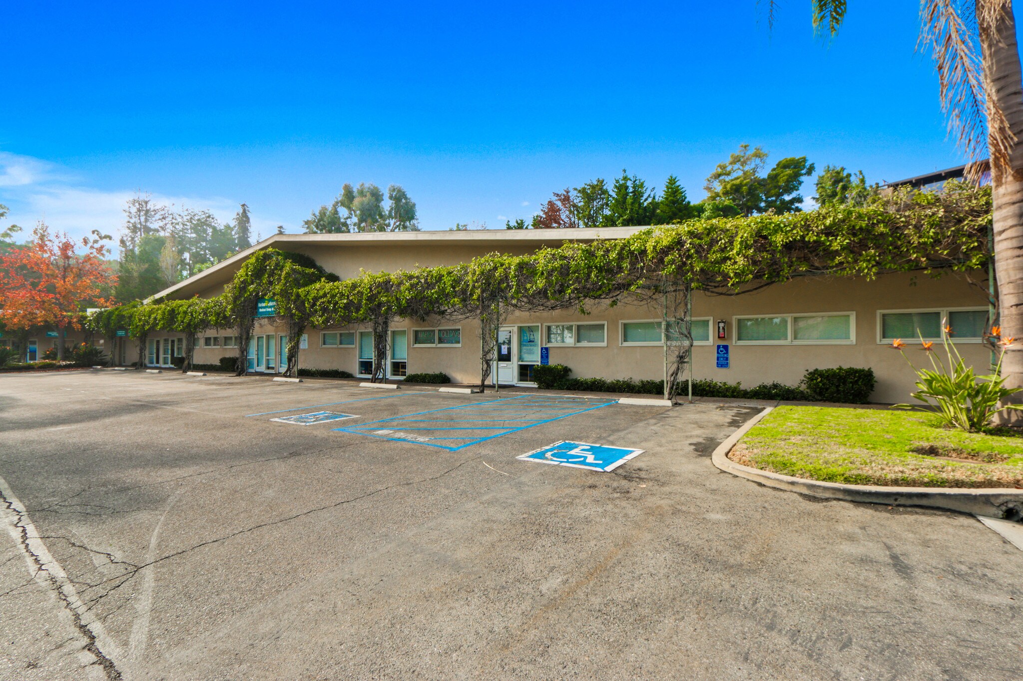 601 Dover Dr, Newport Beach, CA for sale Primary Photo- Image 1 of 1
