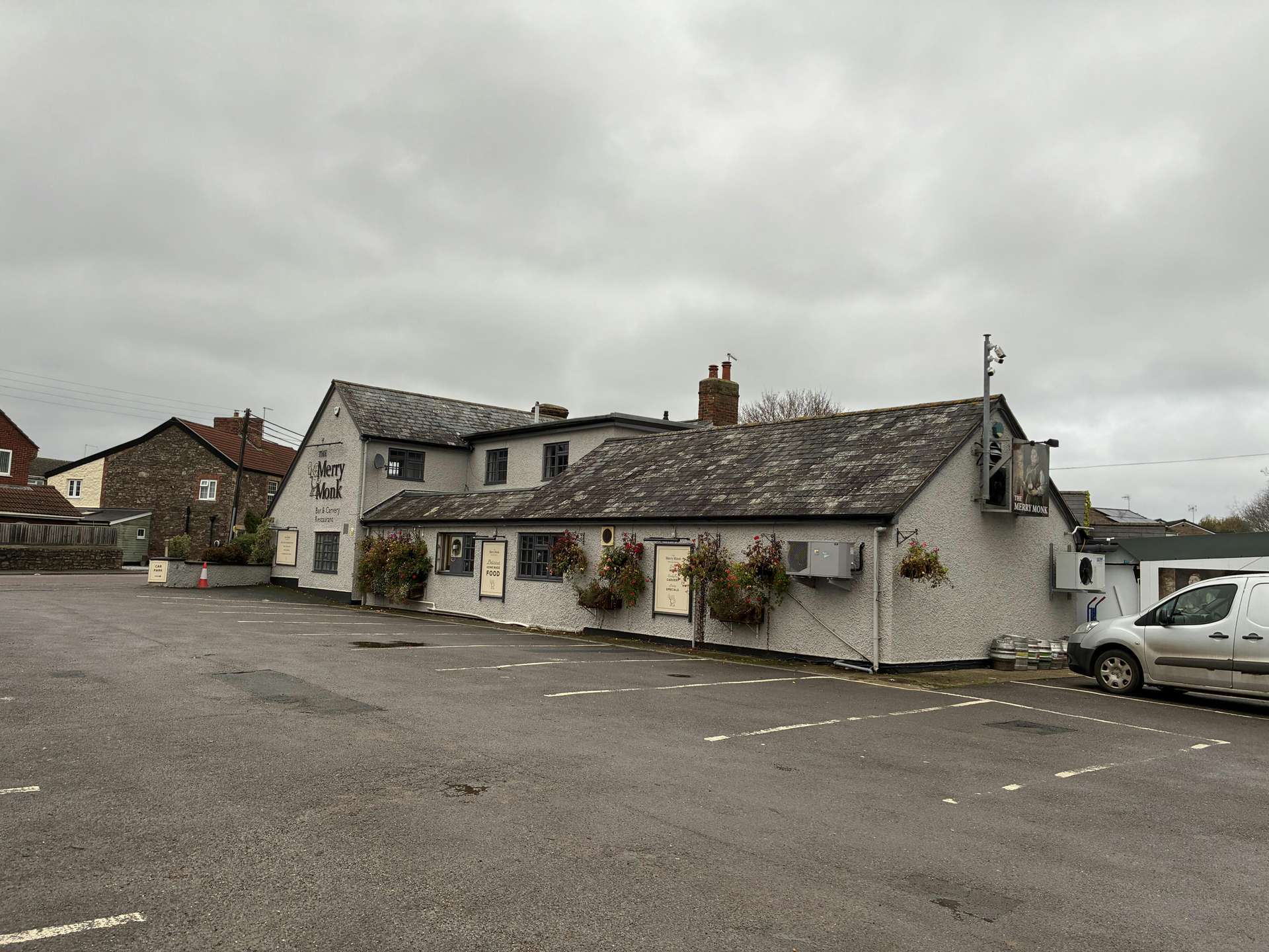 Monkton Heathfield Rd, Monkton Heathfield for sale Primary Photo- Image 1 of 13