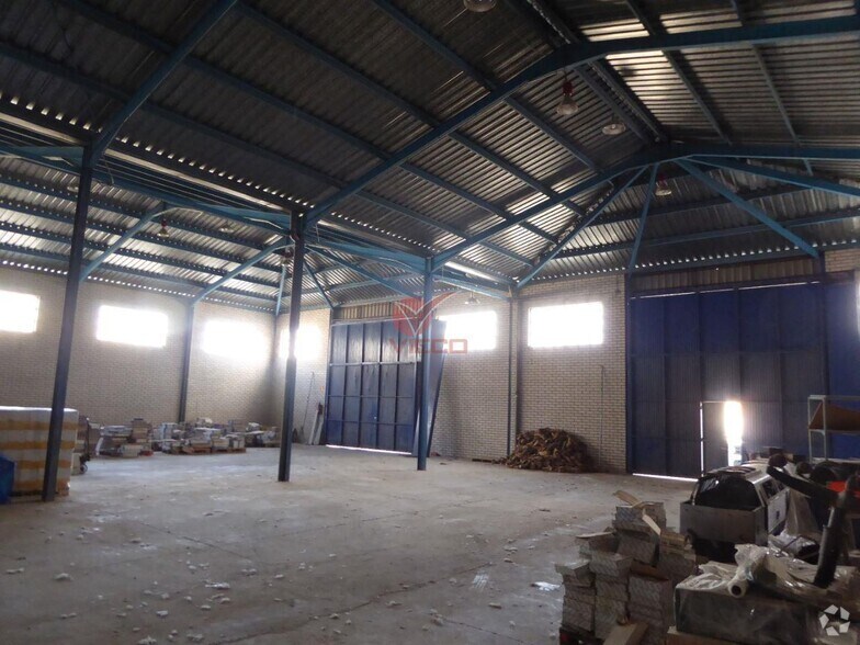 Industrial in Cuenca, Cuenca to rent - Building Photo - Image 3 of 12