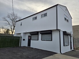 133 Cortland St, Lindenhurst NY - Commercial Property