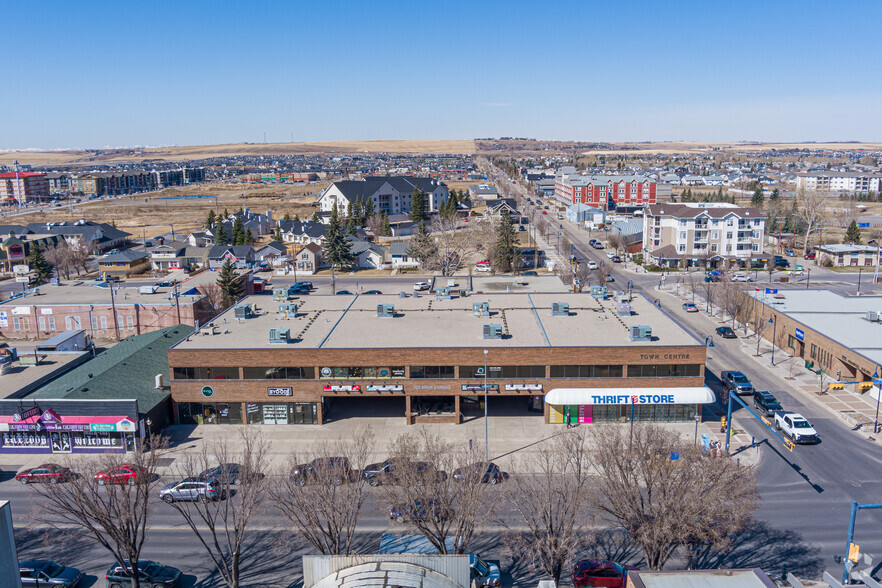 125 Main St N, Airdrie, AB for rent - Aerial - Image 3 of 6