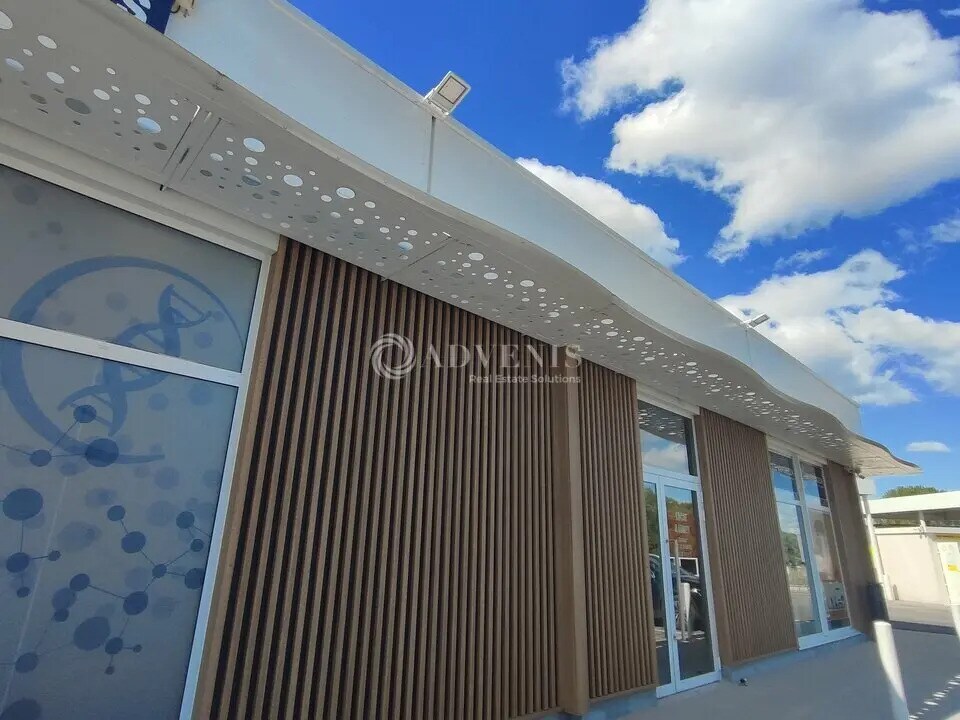 Location Commerce 167 m² - Photo 1