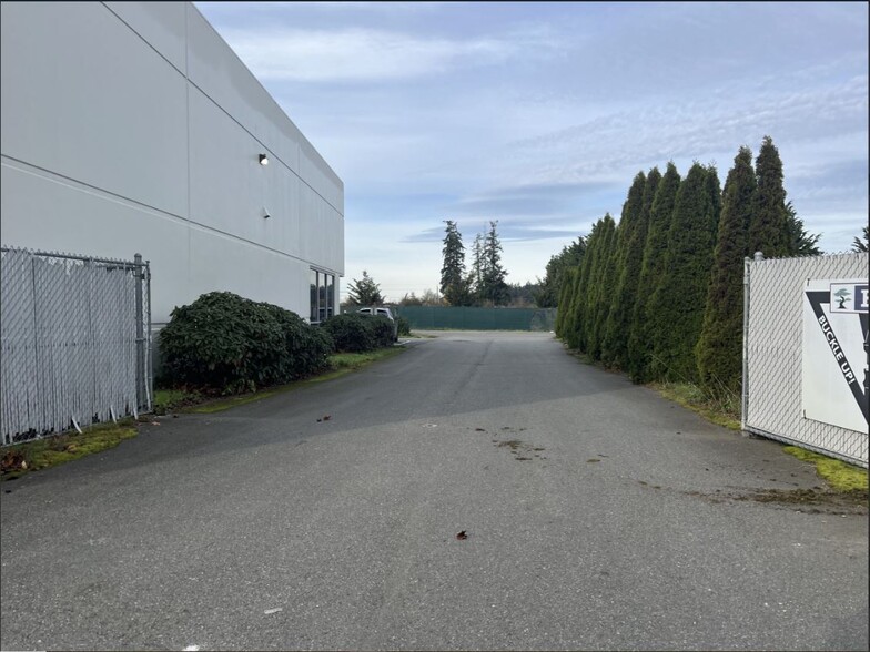 301 Business Park Loop, Sequim, WA for rent - Building Photo - Image 3 of 23