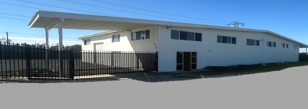 3764 San Gabriel River Pky, Pico Rivera, CA for rent - Building Photo - Image 1 of 4