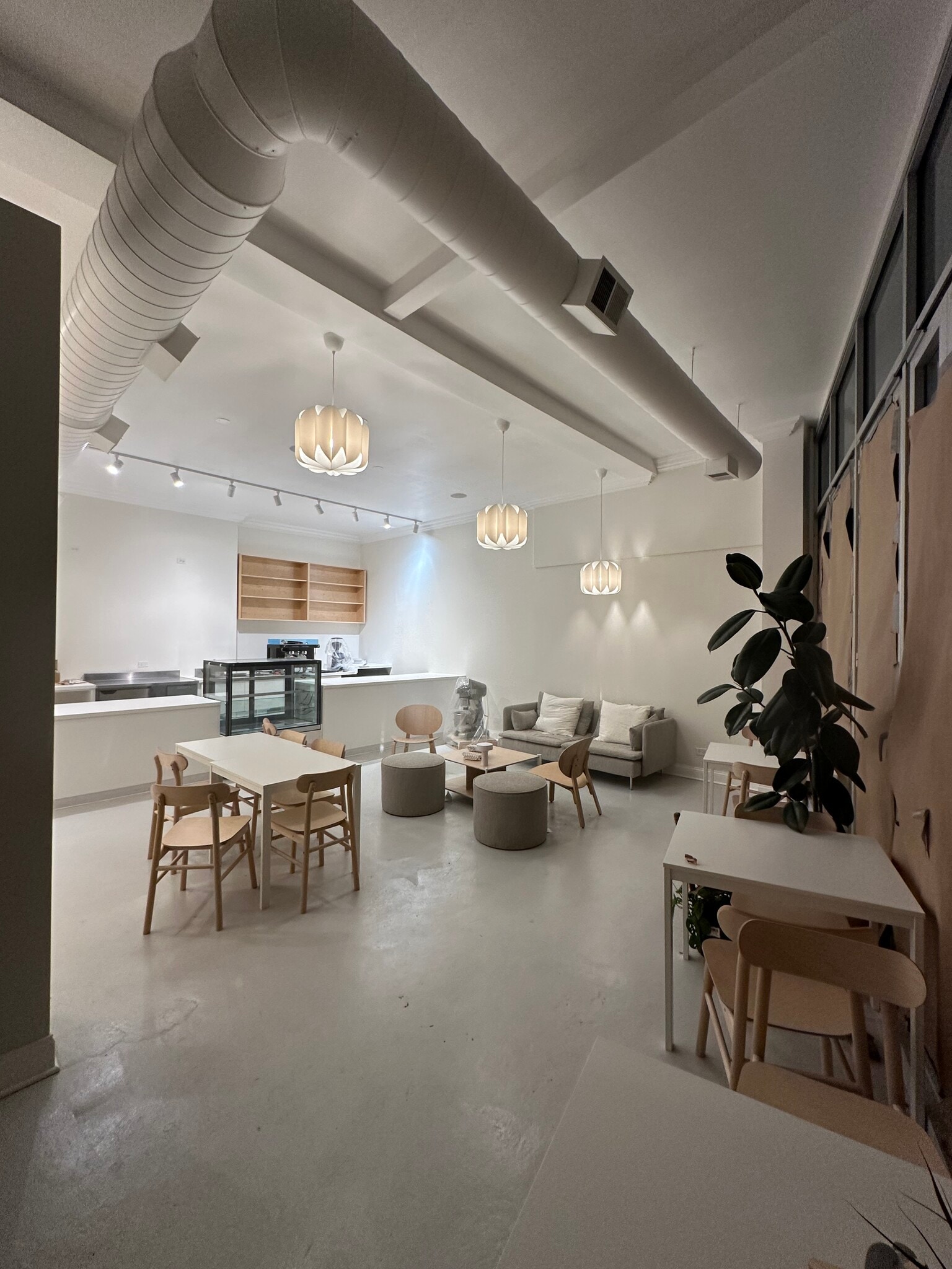 2113 W Division St, Chicago, IL to rent Building Photo- Image 1 of 12