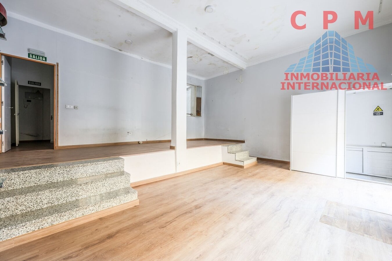 Madrid, MAD 28008 - Unit Puerta DR, Esc. 1 - - Interior Photo - Image 2 of 9