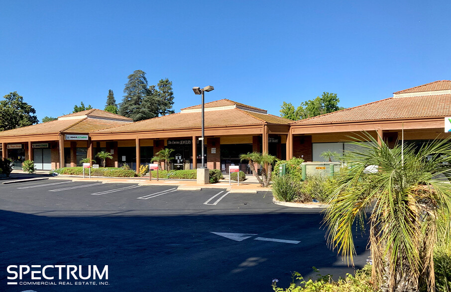 17648-17656 Ventura Blvd, Encino, CA for rent - Building Photo - Image 1 of 6