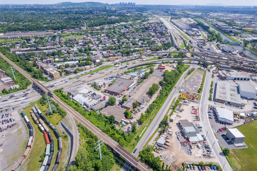 844-845 Rue Du Pacifique, Montréal, QC for sale - Aerial - Image 3 of 5