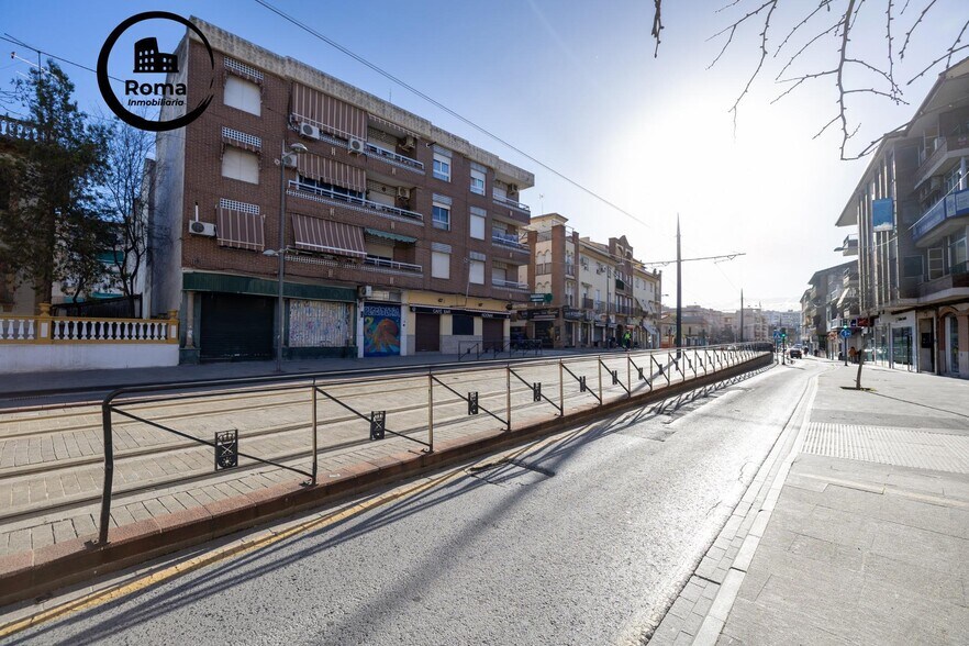 Retail in Maracena for sale - Building Photo - Image 2 of 35