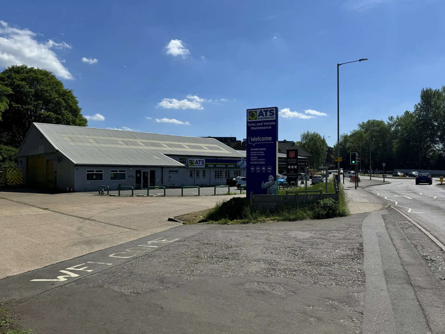 52 Northampton Rd, Kettering for sale Primary Photo- Image 1 of 2