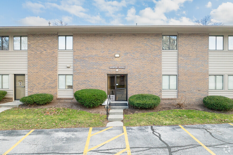 3425 Executive Pky, Toledo, OH for rent - Building Photo - Image 2 of 4